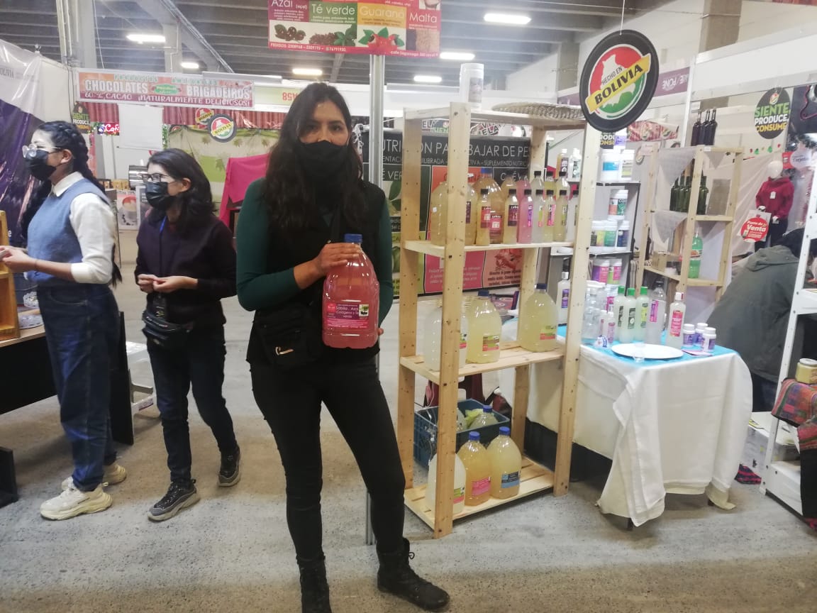 Campo Ferial Chuquiago Marka incentiva la producción nacional en feria “Todo Navidad”