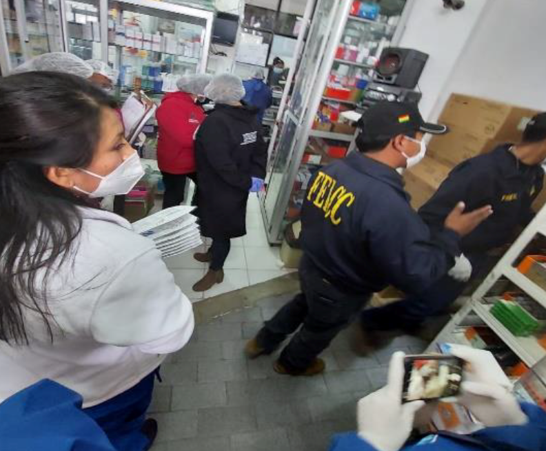Agemed realiza operativos sorpresa en farmacias de la ciudad de La Paz