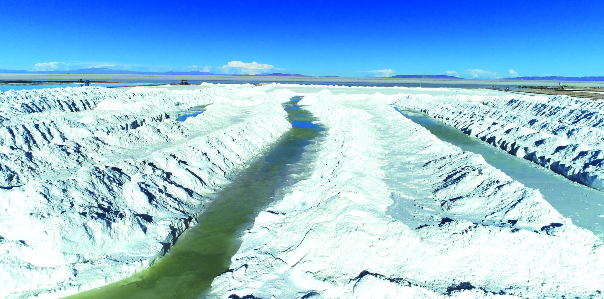 Ministro Molina: Recursos certificados de litio son garantía para que las empresas quieran invertir en Bolivia