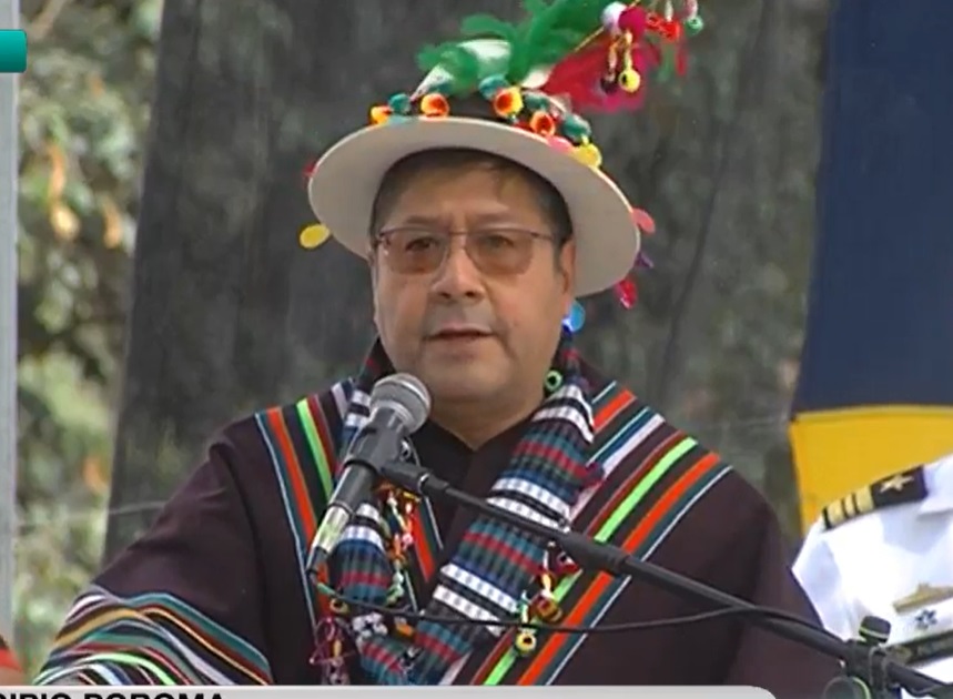 Maestros de regiones que están bajo la modalidad de clases presenciales y semipresenciales serán vacunados contra el COVID-19 (adelanto)