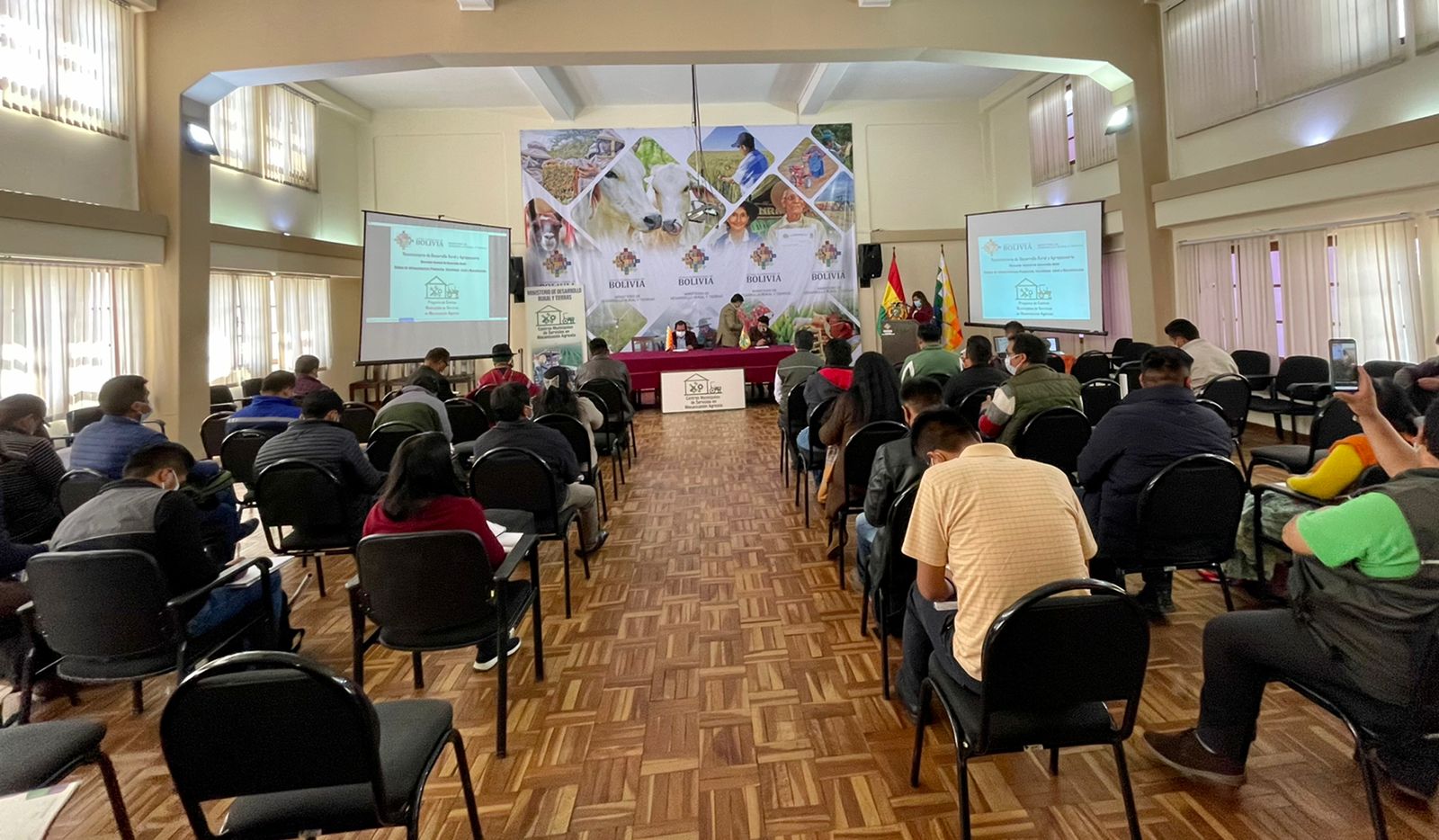 Gobierno socializa con municipios de La Paz alcances y objetivos del programa de mecanización