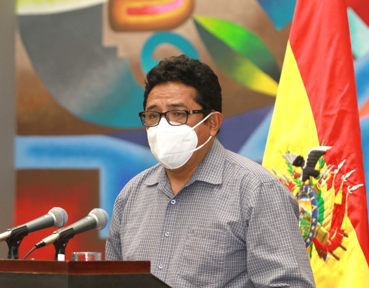 Remmy Gonzales asume el Ministerio de Desarrollo Rural con el mandato de fomentar la producción para sustituir importaciones (amplia)