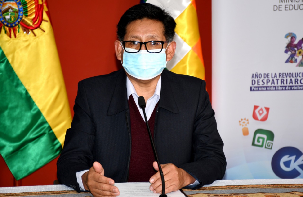 Educación garantiza examen escrito con transparencia para ingresar a las escuelas de formación de maestros