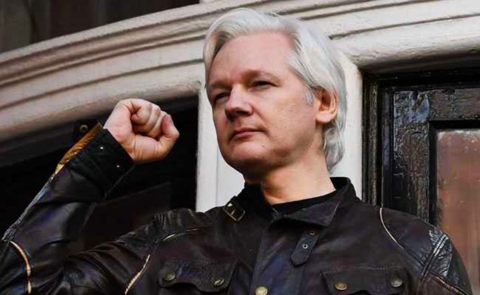 Morales saluda decisión judicial que rechaza extradición de Assange a EEUU