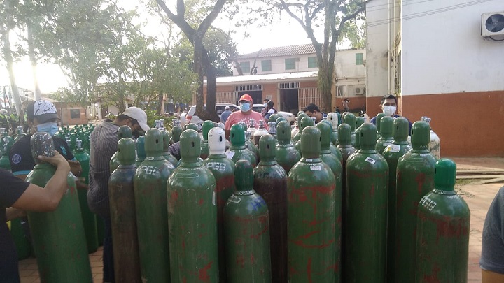 Ministerio de Salud abastece con 183 cilindros de oxígeno a hospitales de Beni
