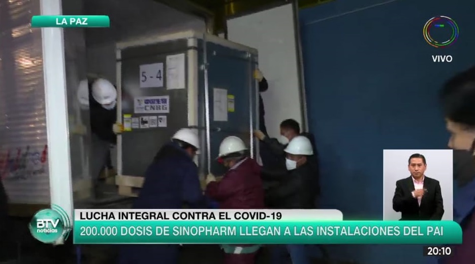 Las 200.000 vacunas Sinopharm llegan al PAI para su almacenaje y posterior distribución (adelanto)