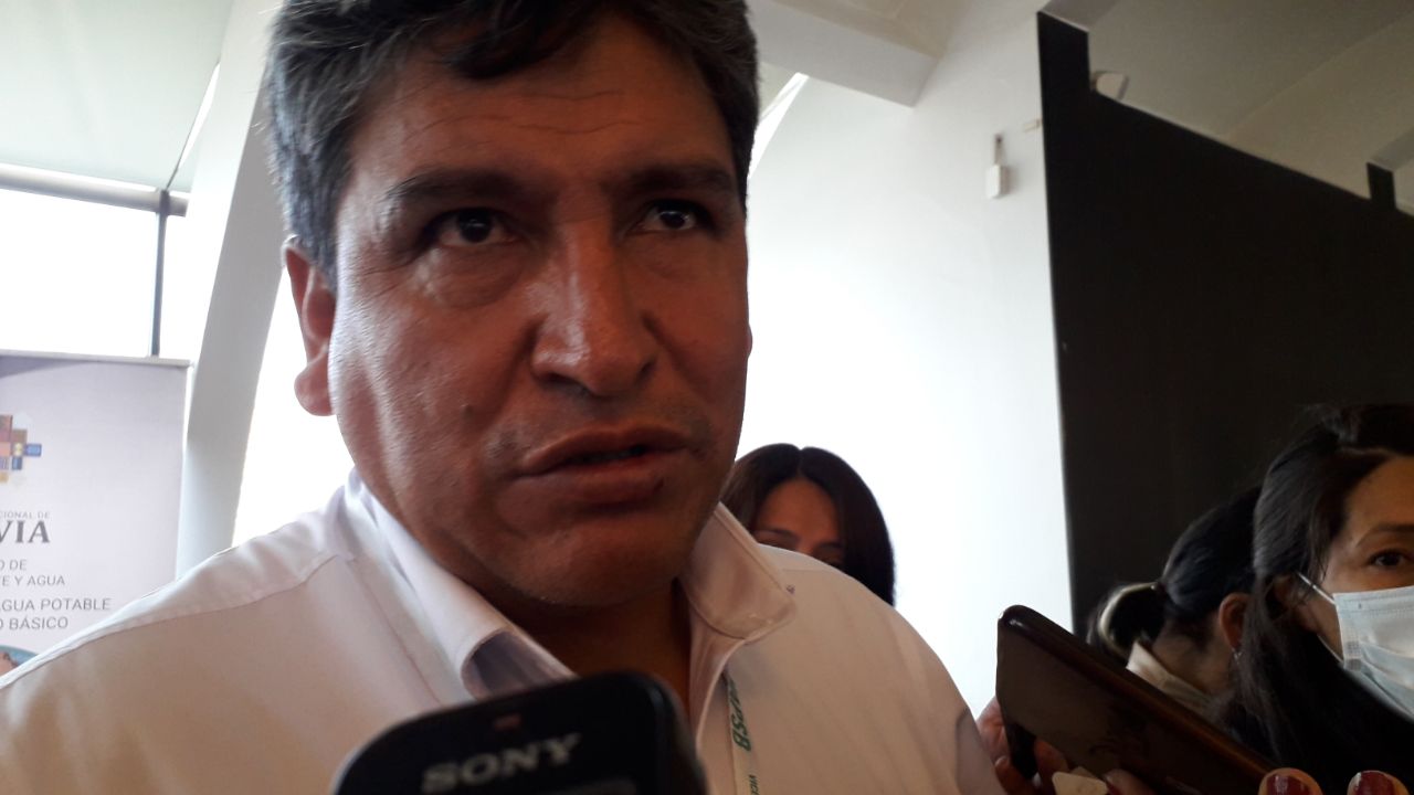 Prevén que la intervención a EPSAS podría culminar hasta fin de año