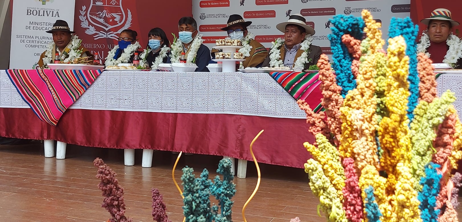 Entregan certificados de competencia a productores de quinua de Oruro y Potosí
