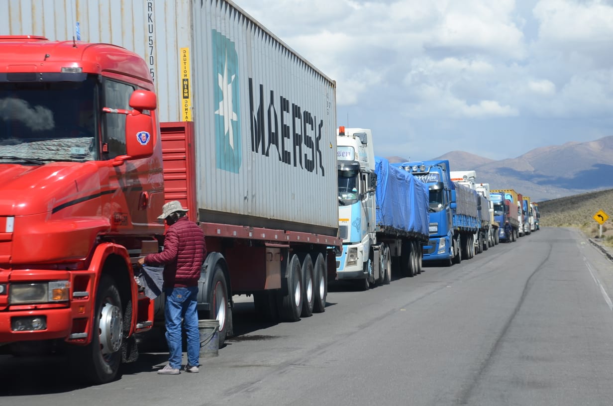 Inlasa realizó 861 pruebas PCR a transportistas bolivianos en el paso fronterizo Tambo Quemado
