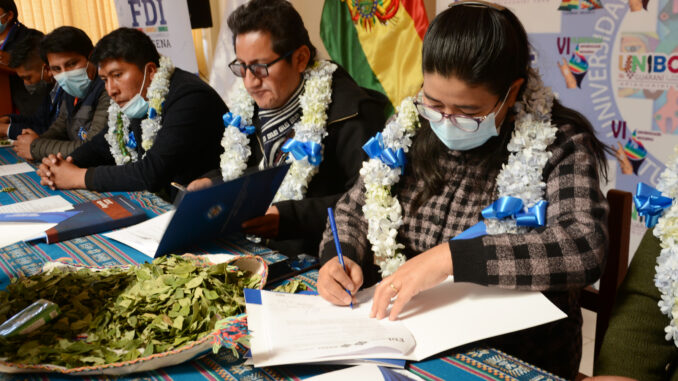 Casi 90% del personal docente y administrativo de la Unibol Guarní “Apiaguaiki Tüpa” recibió la vacuna anticovid