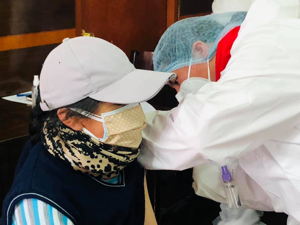 Ministerio de Salud habilita el Club Tenis La Paz como punto de vacunación masiva