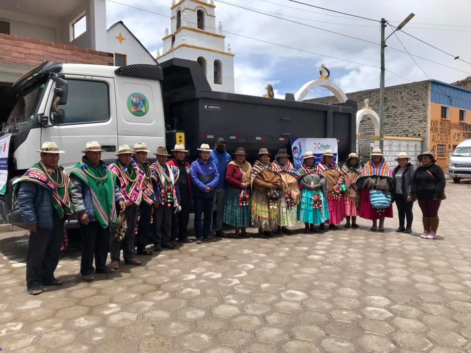 FNDR entrega volqueta valuada en Bs 1,3 millones al municipio de Turco