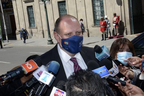 Gobierno nacional gestiona nuevos lotes de vacunas para junio y la incorporación de más laboratorios