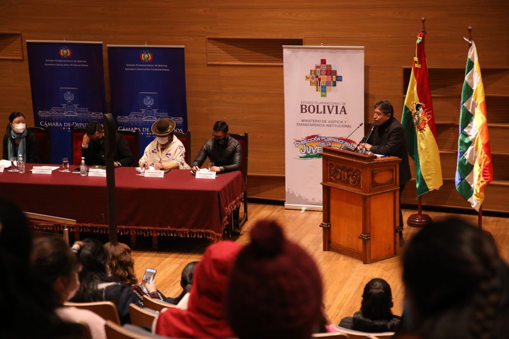 Vicepresidente inaugura curso para fortalecer la gestión de jóvenes autoridades legislativas