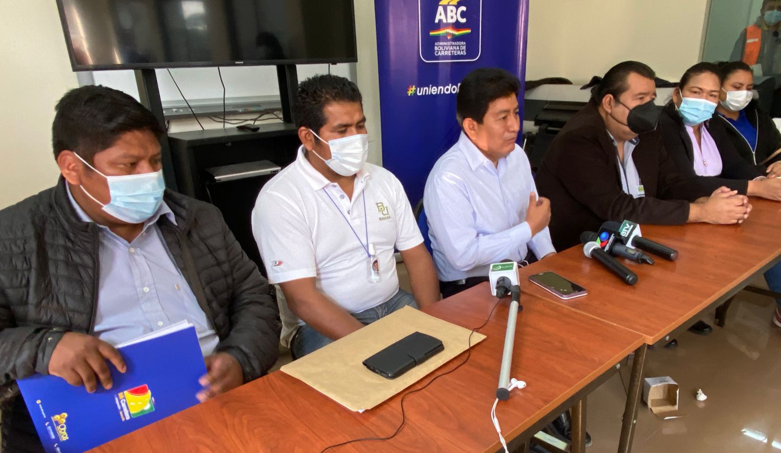 Ministro Montaño: Gobernación de Santa Cruz adeuda Bs 30 millones a la ABC