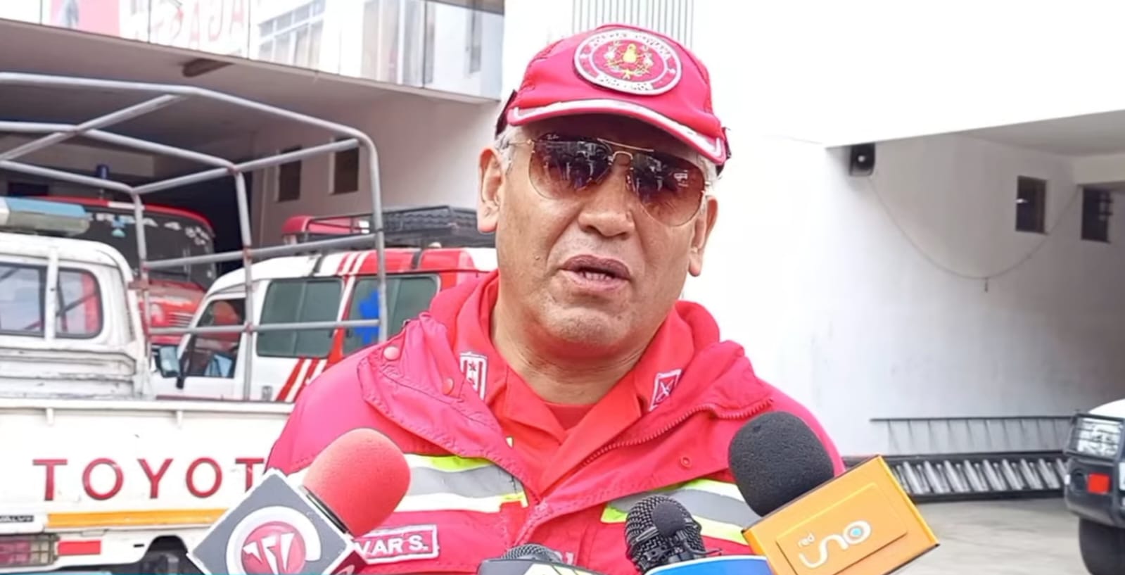 Vehículo impacta contra vivienda y deja tres comerciantes heridas en La Paz